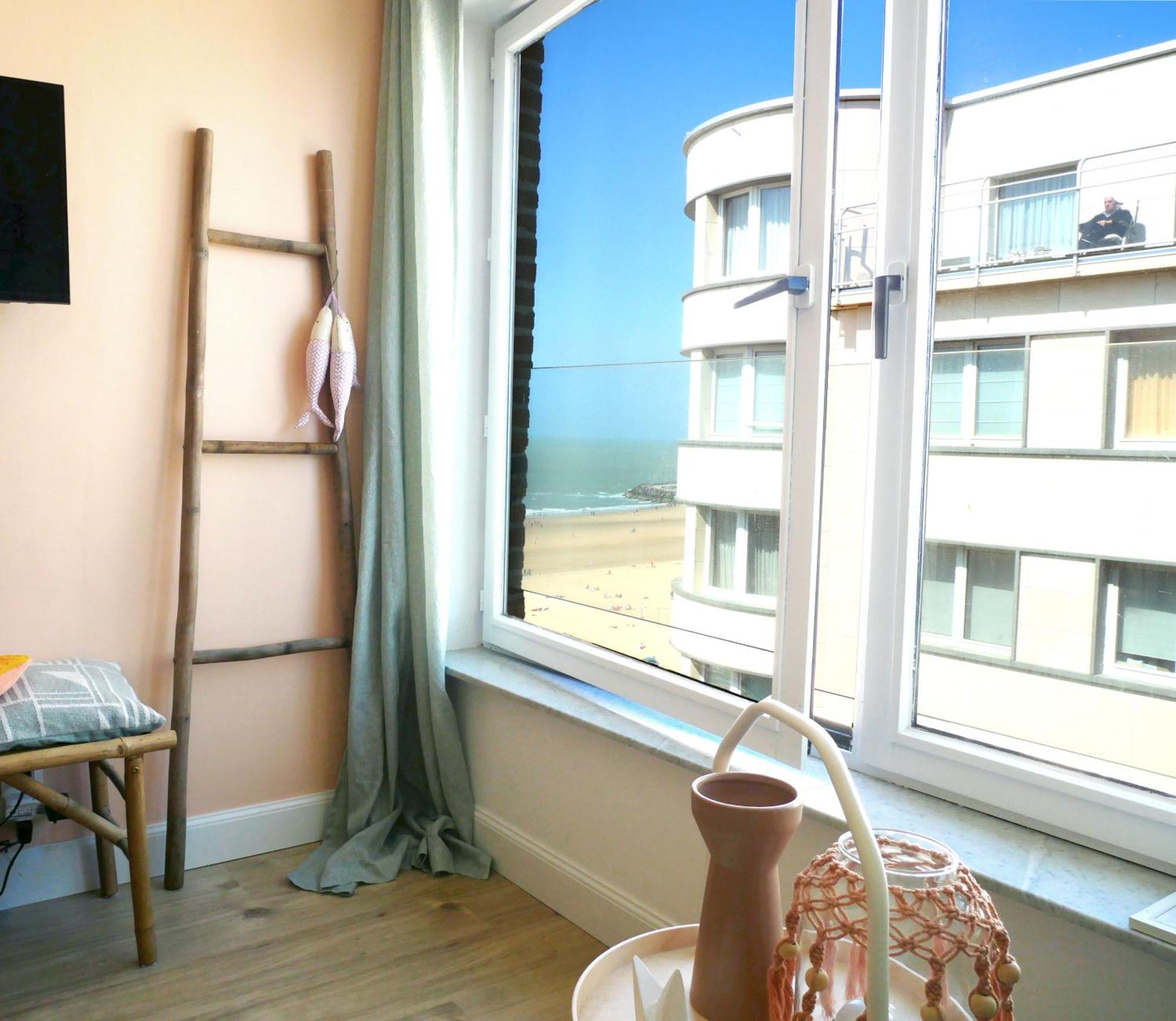 Cosy Studio By The Sea Остенде Экстерьер фото